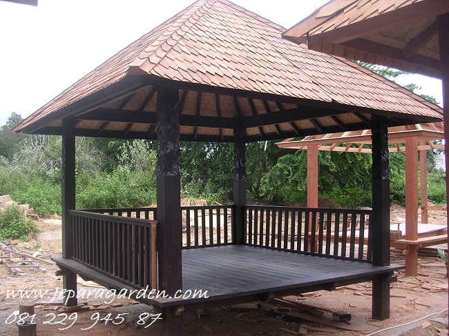 GAZEBO ATAP SIRAP >> Jual Gazebo Atap Sirap Kayu Jati Dan Glugu Kelapa Model Rumah Saung Taman Minimalis Jepara Harga Murah